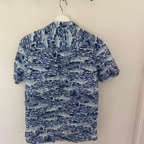 Vineyard vines for target Hawaiian button down shirt - Picture 3 of 5